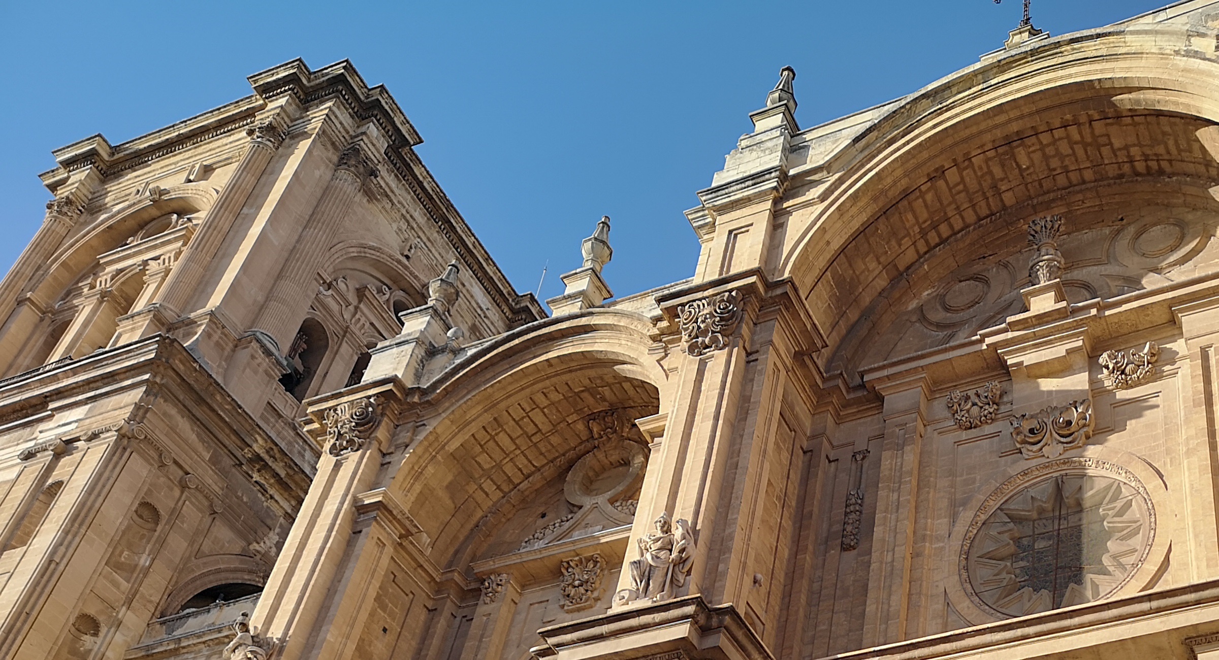 VISITA CAPILLA REAL DE LOS REYES CATÓLICOS Y CATEDRAL